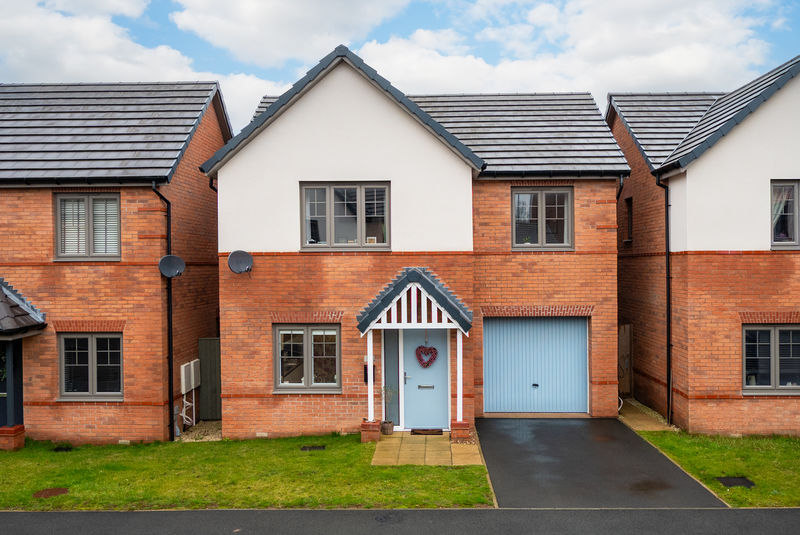 Henderson Close Clay Cross